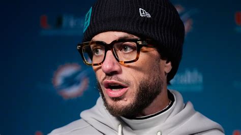 Mike McDaniel linked with shock head coach role despite 'agreeing' Los ...