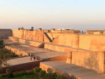 Razia Sultana Fort | Meer