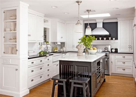 Traditional Black And White Kitchen Ideas 9 GORGEOUS Black & White