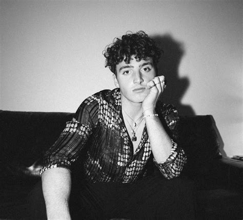 BENSON BOONE - CHLOE ADAMS | Botanique