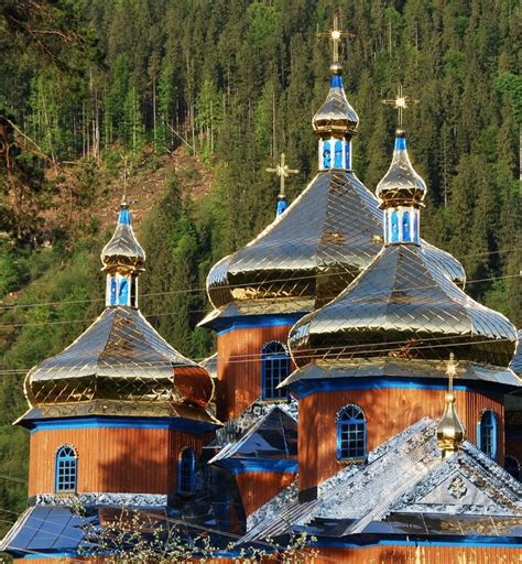 Boyko Indigenous People: Carpathian Traditional Architecture & Mountain Customs