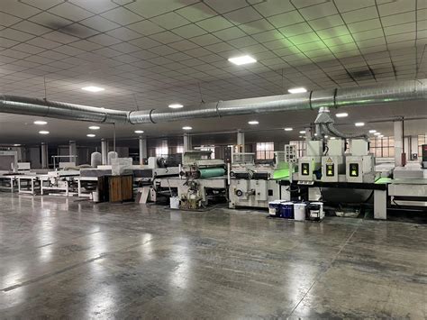 Interlocking Pvc Spc Flooring Vinyl Tiles Vinyl Plank Flooring For ...