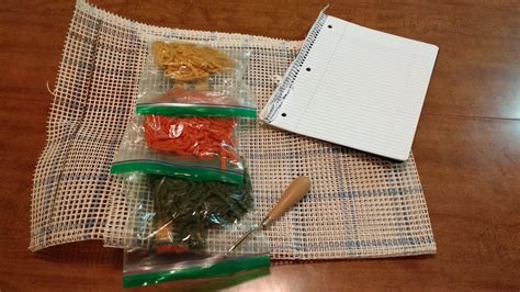 Using a Latch Hook 的图像结果