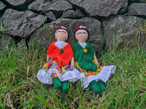 Buy Handcrafted Dolls From Smritsonian | LBB