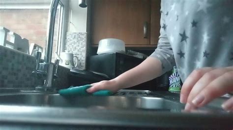 Cleaning Controller ASMR 的图像结果