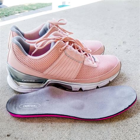 How To Choose the Best Shoes for your Foot Type - aetrex