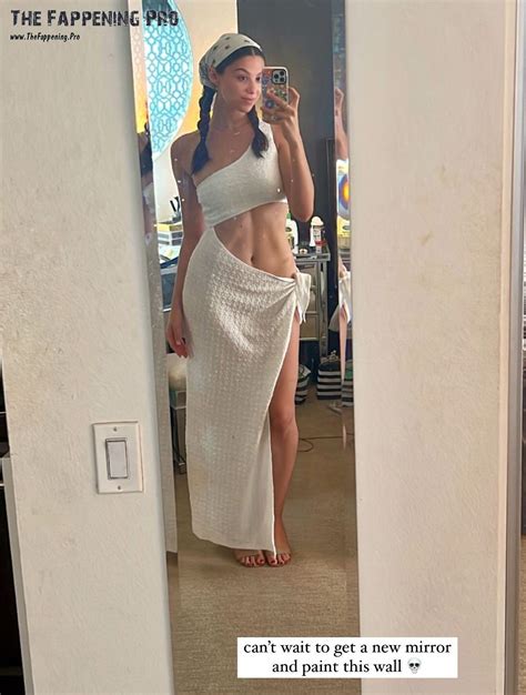 Kira Kosarin Sexy In Revealing Bikini (2 New Photos) | #The Fappening