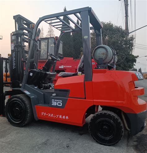 Quality Used Japanese Toyota Fd2.5/3/4/5/7/10/15/16/25/30-Ton Forklift ...
