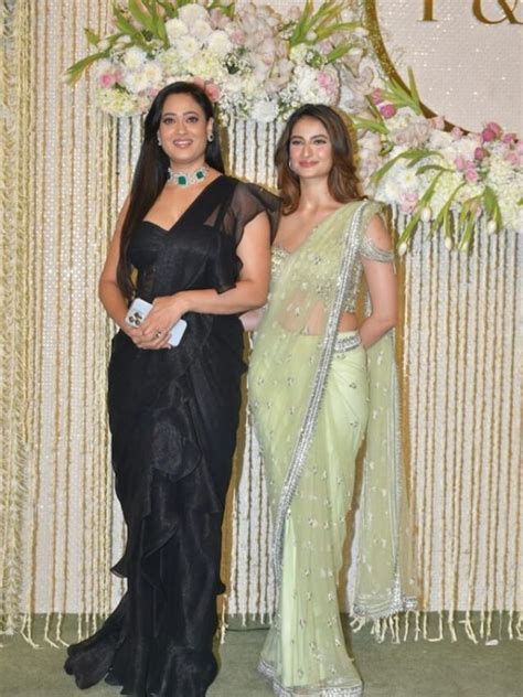 Ira-Nupurच्या लग्नाच्या रिसेप्शनला श्वेता-पलकची हजेरी, फोटो पाहिलेत का?