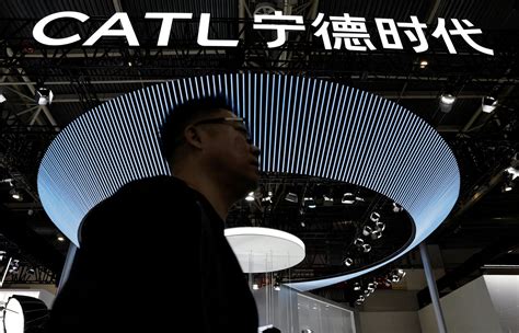 コラム：CATL香港上場で米国投資家排除、他社追随は困難か | ロイター