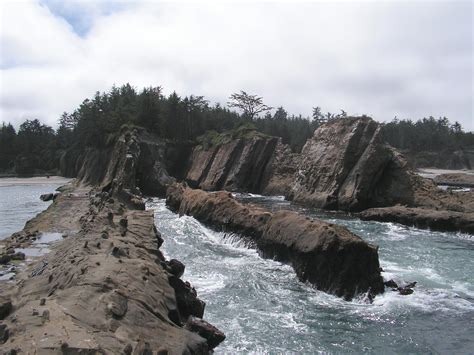 Southern Oregon coast. At the southern end of Bastendorff Beach, Coos ...