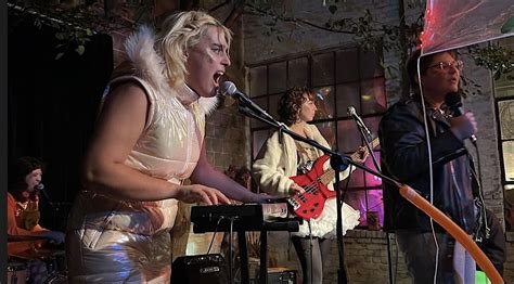 Egg Girl Girl, McVicker and TBA, Palmer's Bar, Minneapolis, 1 April to ...