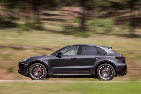Climbing Pikes Peak in the 2017 Porsche Macan GTS