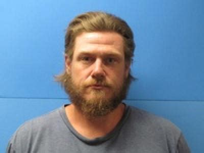 Kirt Marshell Moore, a registered Sex Offender in WOLFFORTH, TX 79382 ...