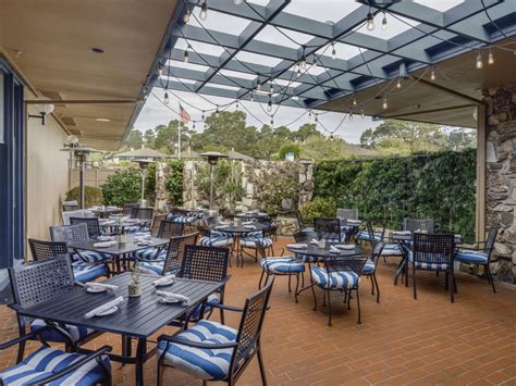 Woody's at Del Mesa in Carmel Valley | Popular Restaurant Carmel