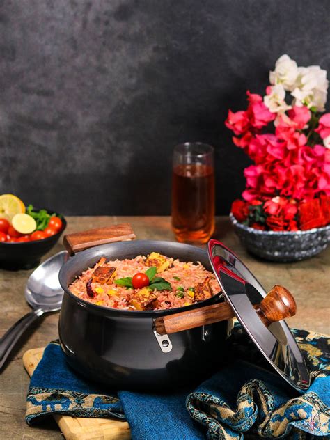 Buy Ebony Hard Anodized Handi With Lid 24 Cm ,5Ltr ,3.25Mm Thickness in ...