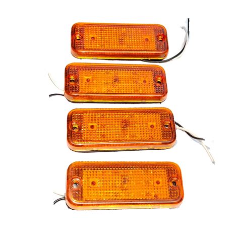 AUTOWORLD MAX SIDE MARKER YELLOW INDICATOR LED LIGHT WITH WIRE SET OF ...
