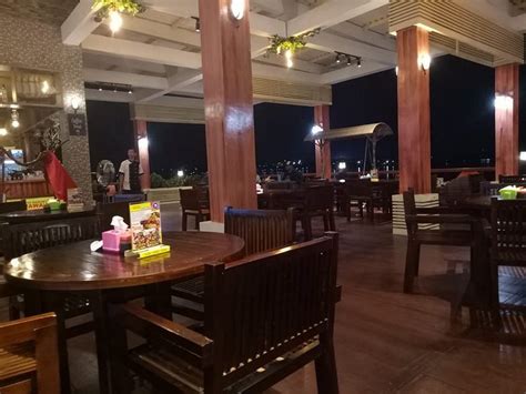 ORIESTOM BAY HOTEL (Manokwari, West Papua) - Hotel Reviews & Photos ...