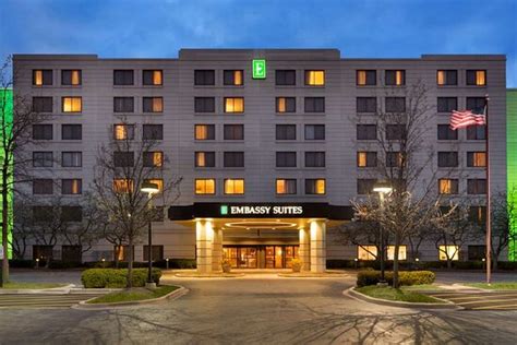 EMBASSY SUITES BY HILTON CHICAGO NORTH SHORE DEERFIELD - Hotel Reviews ...