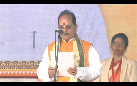 Bihar CM Nitish Kumar Oath Ceremony LIVE: बिहार में फिर से नीतीशे कुमार ...