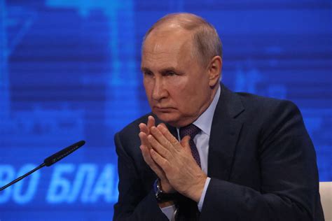 ICC judges issue arrest warrant for Putin over Ukraine