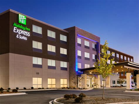 Holiday Inn Express & Suites Salisbury Hotel by IHG