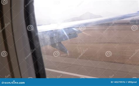 Window View 747 Landing 的图像结果