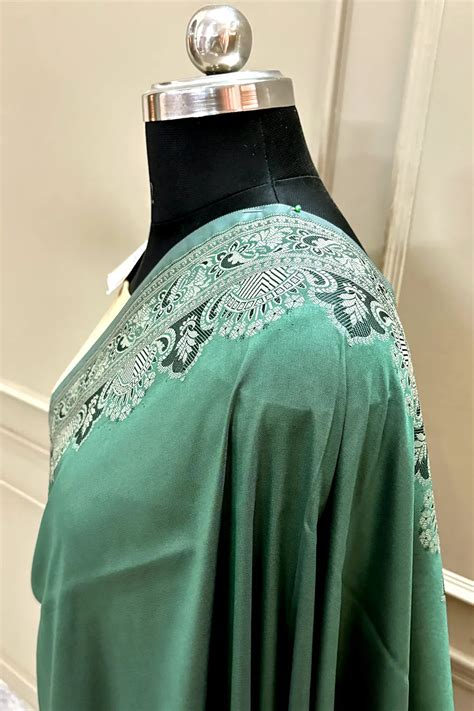 Bottle Green and Beige Plain Resham Silk Banarasi Saree – Mohsin Textiles