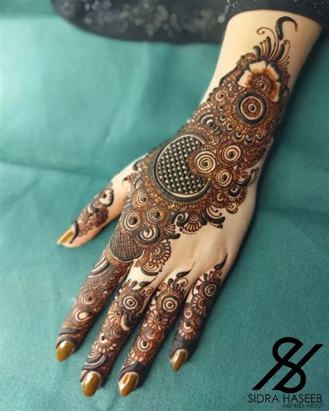 Pakistani & Indian Eid Mehndi Designs Collection (16) - StylesGap.com