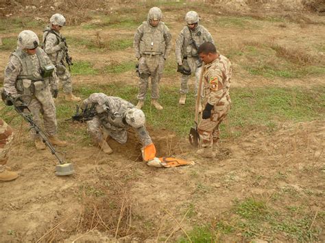 Desert Rogues, Iraqi Army Uncover Large Weapons Cache | Article | The ...