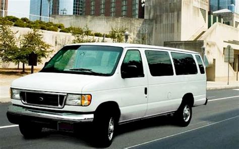 8 Passenger Van Rental 的图像结果