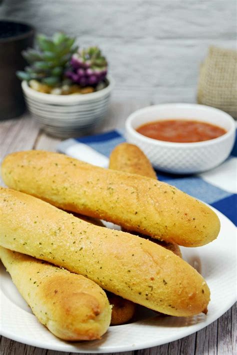 Frozen Breadsticks In Air Fryer - Culinary Shades