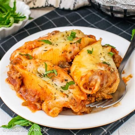 How to Make Meat Stuffed Shells 的图像结果