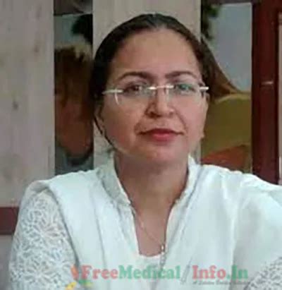 Dr. Tarandeep Kaur practices dermatology in Faridabad.