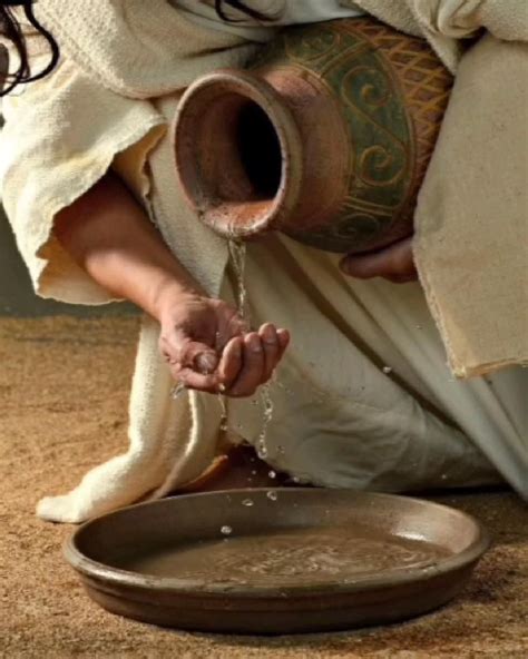 What does maundy thursday mean – Artofit