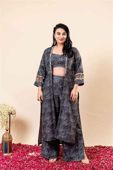 Shop Black Asymmetrical dress for women with sleeves - Mamicha