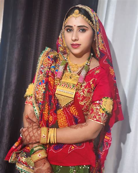 ANJALI AGARWAL | #hair #treatment #twinkle #beuty #salón #jhunjhunu # ...