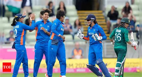 India bowlers shine in Birmingham sun as CWG gets taste of Indo-Pak ...