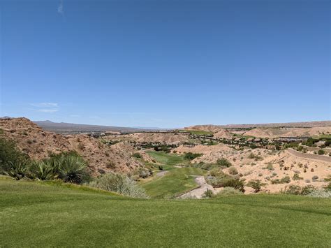 Oasis Golf Club Palmer Course, Mesquite, NV #5. 120ft drop to fairway ...