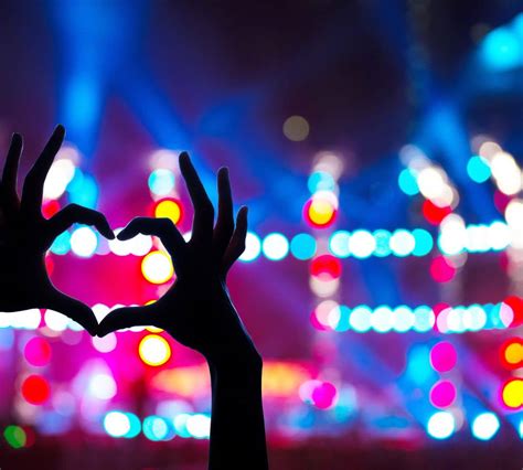 100 Best Hypothetical Questions for Kids (2025) - Milwaukee With Kids