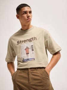 THE BEAR HOUSE Self Design Men Round Neck Beige T-Shirt - Buy THE BEAR ...