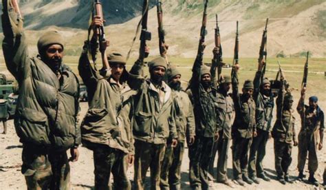 Modi, Rahul pay tributes to Kargil war martyrs- The Week