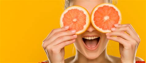 Vitamin C Serum - 11 Powerful Benefits and How to Use for Radiant Skin ...