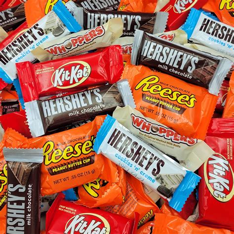 Buy Hershey’s Factory Favorites Chocolate and Creme Assortment - Reeses ...