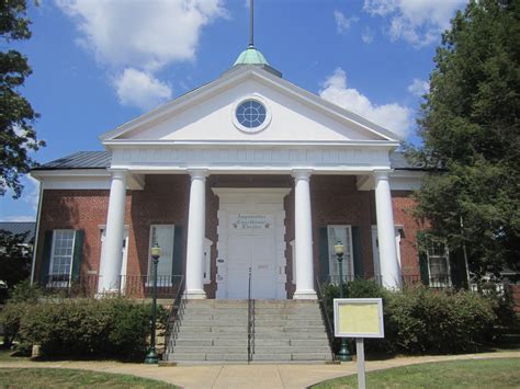Appomattox Funeral Homes, funeral services & flowers in Virginia