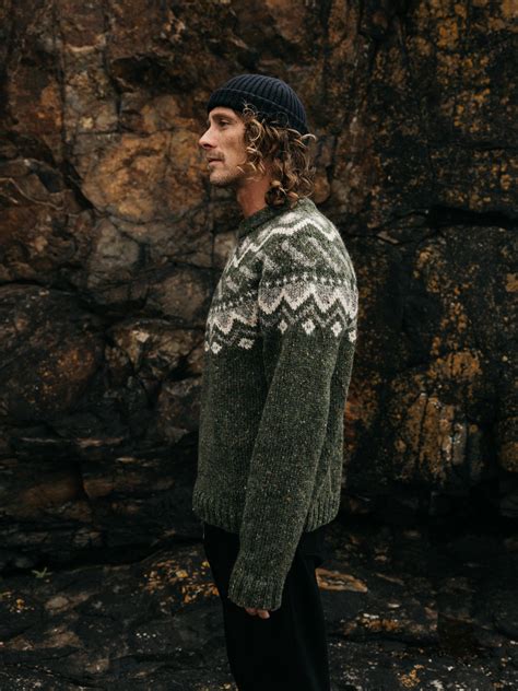 Men's Cormoran Fair Isle Jumper - S / Olive | Hand knitted sweaters ...