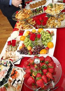 Cheap Finger Foods For Wedding Reception by 156 Best Andrew S Wedding Images On Cheap Finger Foods For Wedding Reception