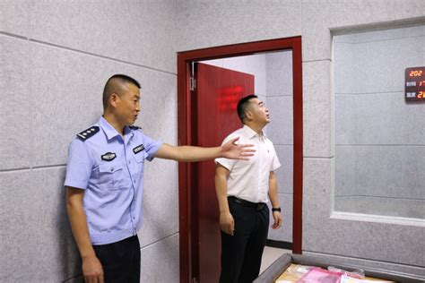 马龙公安分局主要领导实地督导检查执法办案中心建设_腾讯新闻