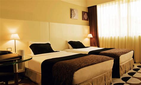 KINGSGATE HOTEL ABU DHABI - Hotel Reviews, Photos, Rate Comparison ...