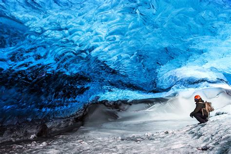 Your Guide to Iceland’s Ice Cave Tours